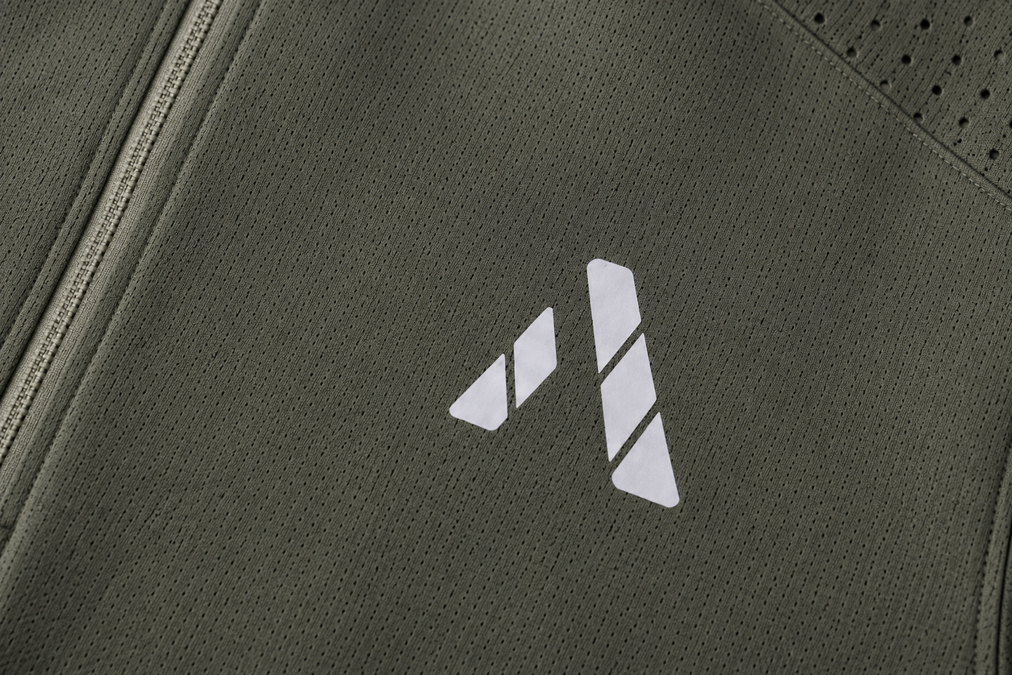 Performance Quarter  Zip